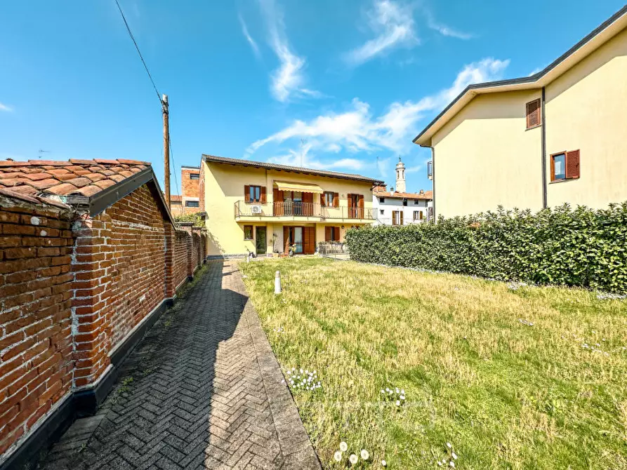 Immagine 11 di Appartamento in vendita  in Via Mattai, 12 a Gattinara