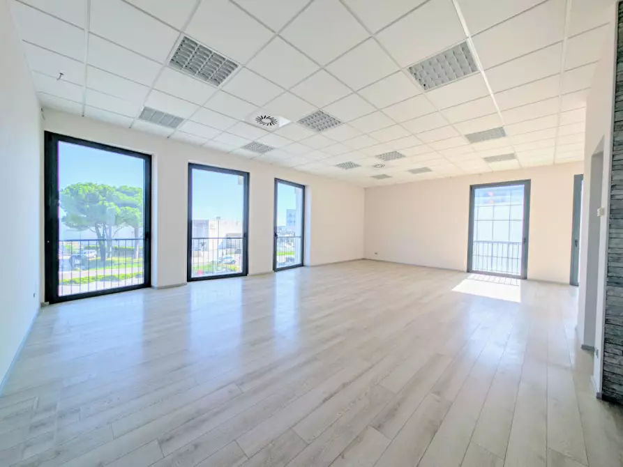 Immagine 5 di Ufficio in affitto  in thiene via gombe 18 a Thiene