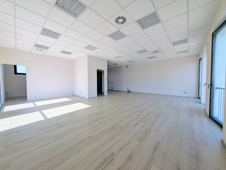 Immagine 8 di Ufficio in affitto  in thiene via gombe 18 a Thiene