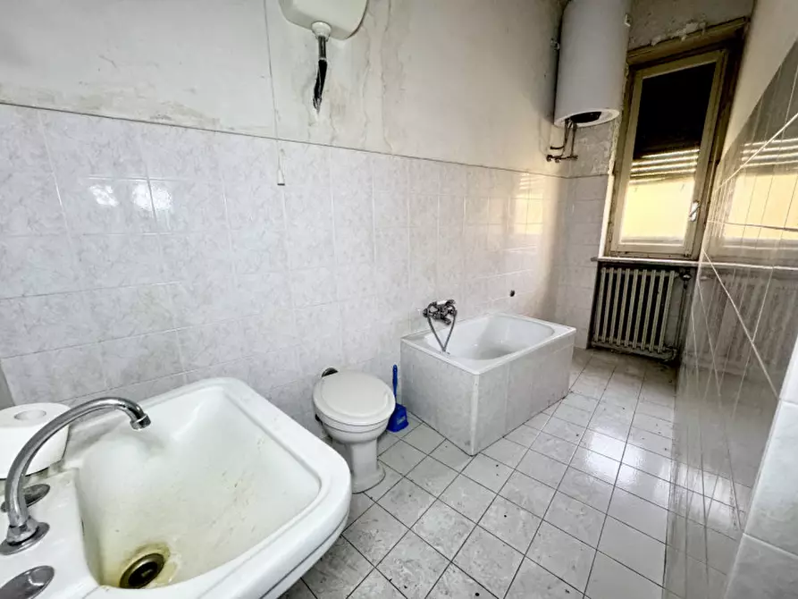 Immagine 12 di Appartamento in vendita  in VIA MARIO CAUDANA 60 a Castiglione Torinese