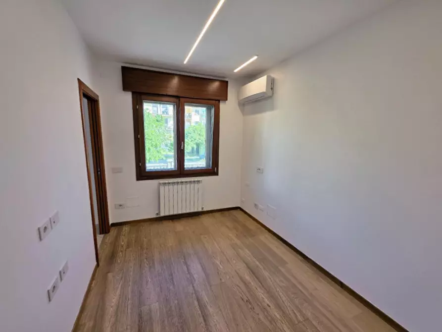 Immagine 9 di Appartamento in vendita  in Viale Mediterraneo a Chioggia