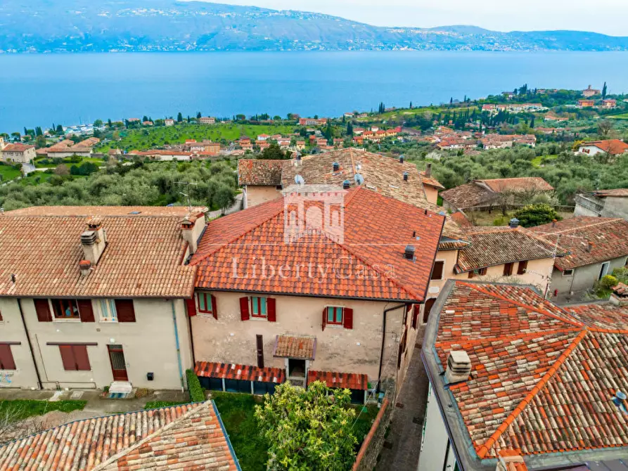 Immagine 1 di Casa indipendente in vendita  in Via Fornico a Gargnano