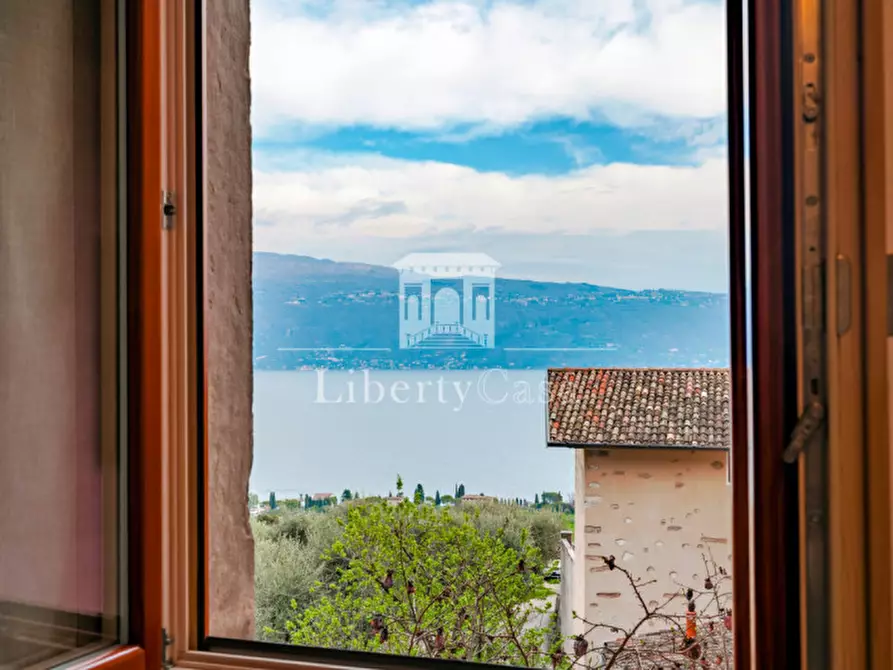 Immagine 2 di Casa indipendente in vendita  in Via Fornico a Gargnano