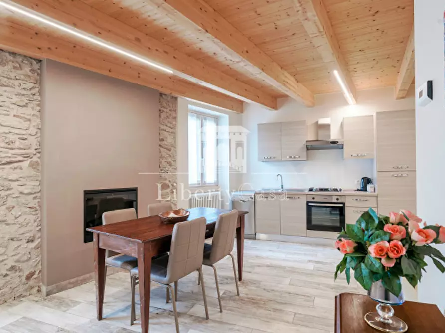 Immagine 4 di Casa indipendente in vendita  in Via Fornico a Gargnano