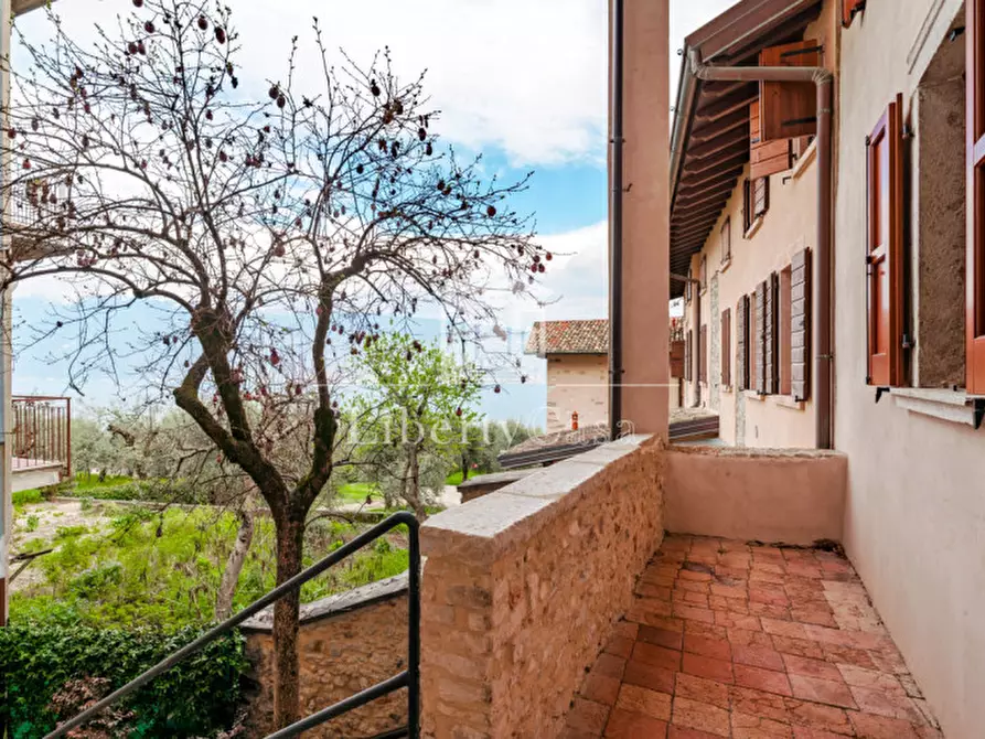 Immagine 7 di Casa indipendente in vendita  in Via Fornico a Gargnano