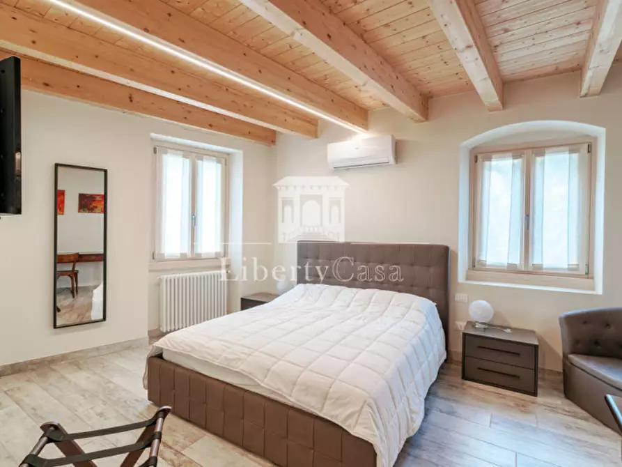 Immagine 13 di Casa indipendente in vendita  in Via Fornico a Gargnano