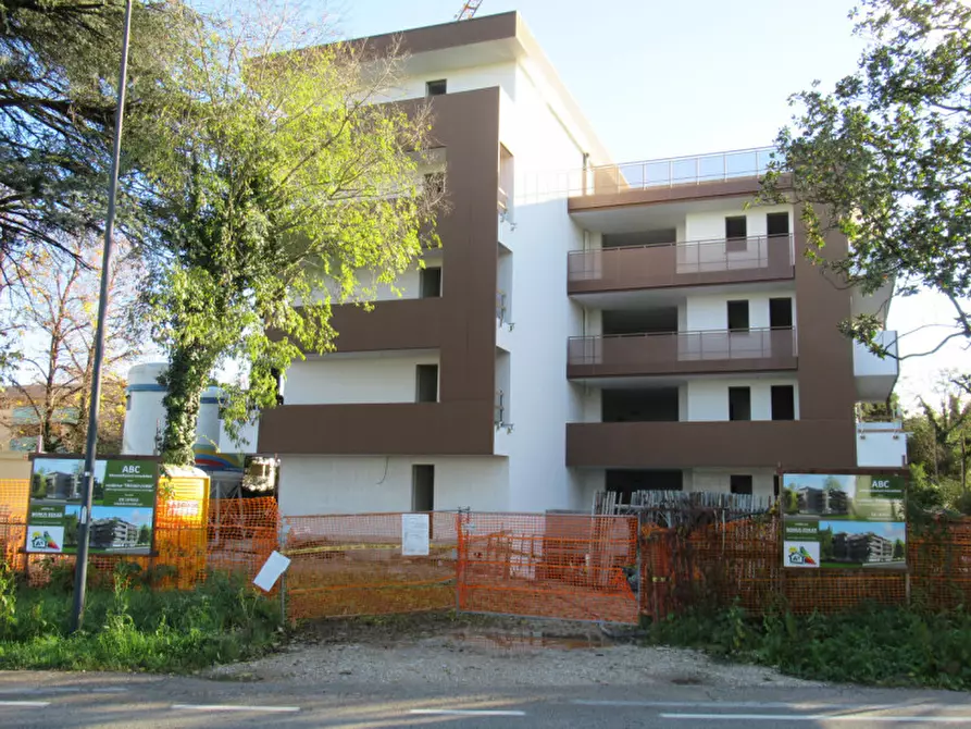 Immagine 3 di Appartamento in vendita  in viale Gian Giacomo Felissent 102 a Treviso