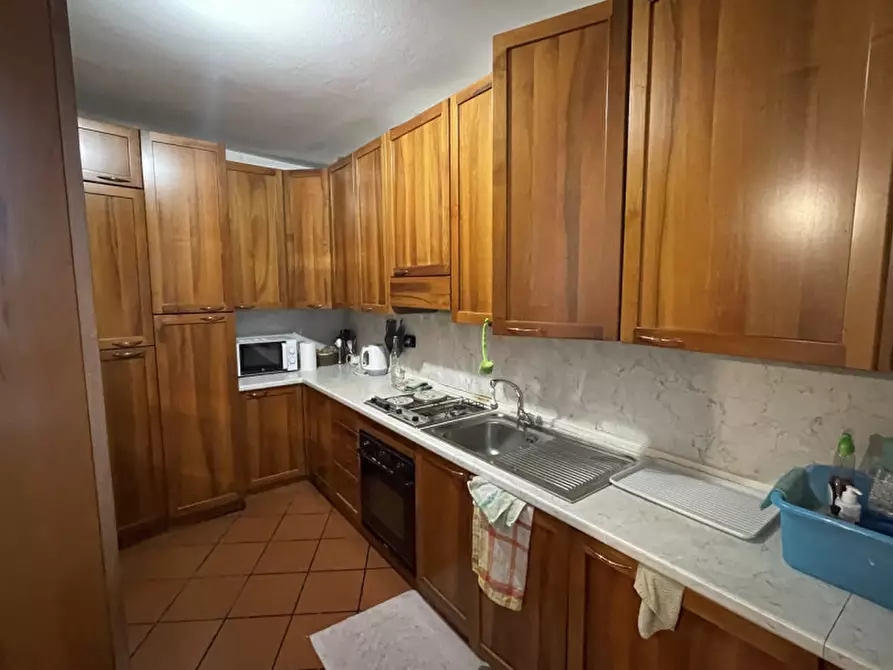 Immagine 4 di Appartamento in vendita  in Piazza XIII Martiri a Cavaso Del Tomba