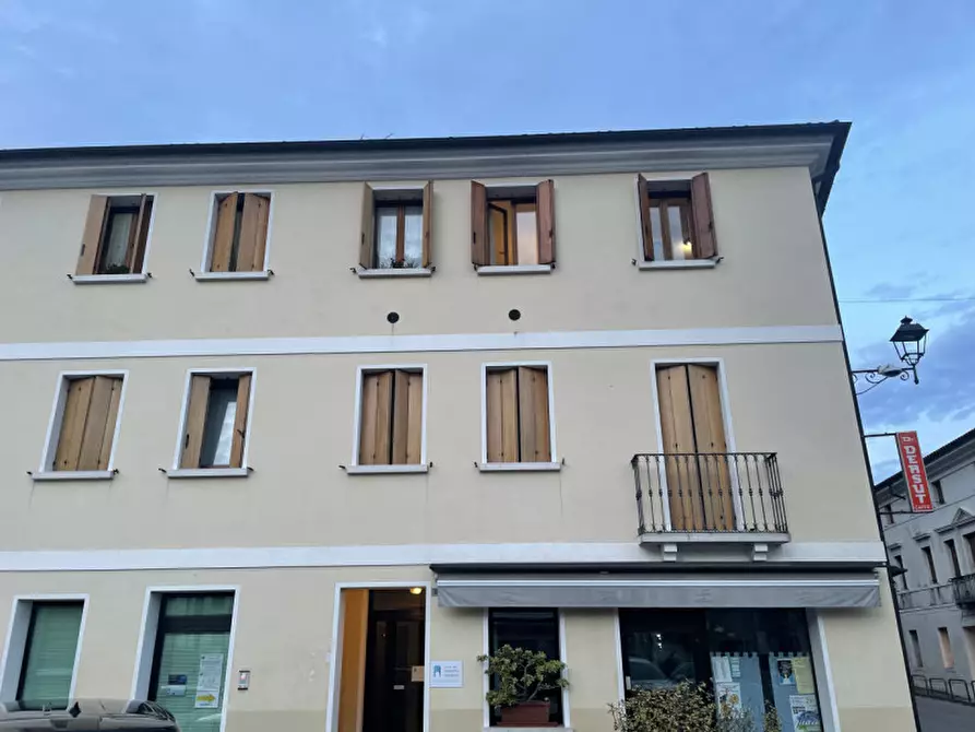 Immagine 7 di Appartamento in vendita  in Piazza XIII Martiri a Cavaso Del Tomba