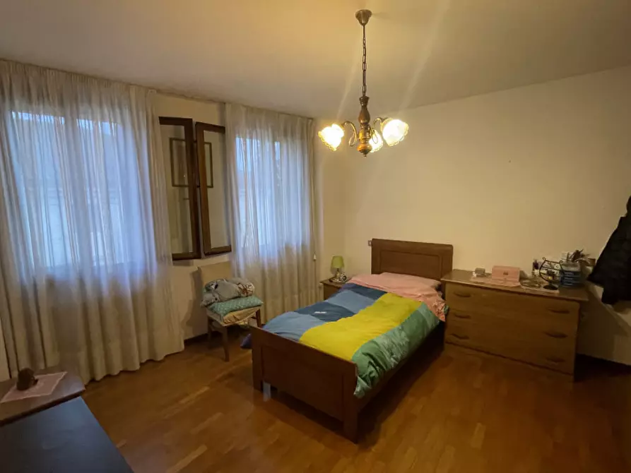 Immagine 10 di Appartamento in vendita  in Piazza XIII Martiri a Cavaso Del Tomba