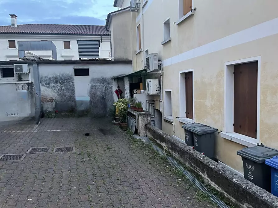 Immagine 14 di Appartamento in vendita  in Piazza XIII Martiri a Cavaso Del Tomba