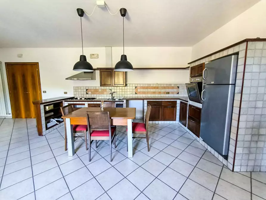 Immagine 5 di Appartamento in vendita  in via Ladavac a Piandimeleto