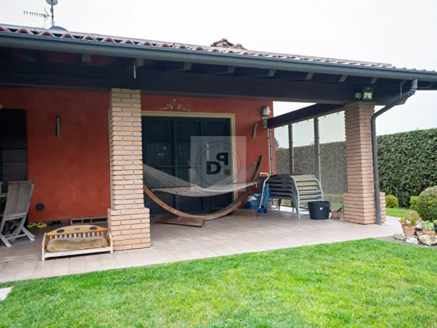 Immagine 7 di Villa in vendita  in VIA MONTEGRAPPA a Calvagese Della Riviera