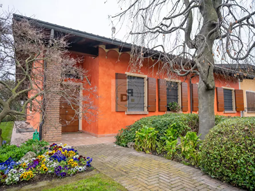 Immagine 9 di Villa in vendita  in VIA MONTEGRAPPA a Calvagese Della Riviera