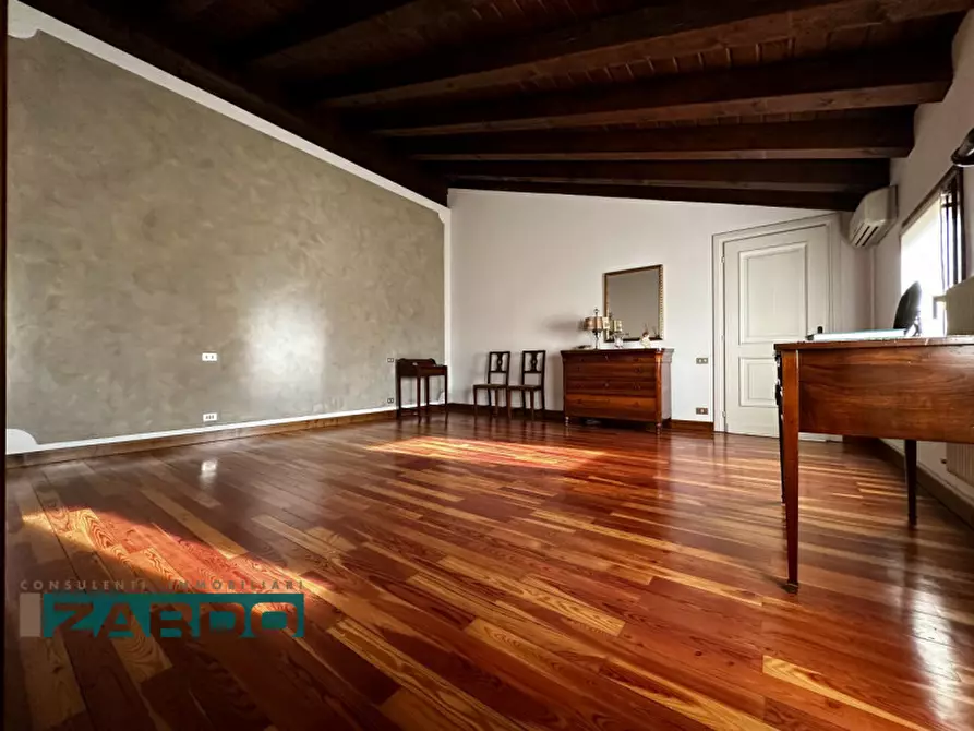 Immagine 10 di Casa bifamiliare in vendita  a Castelfranco Veneto