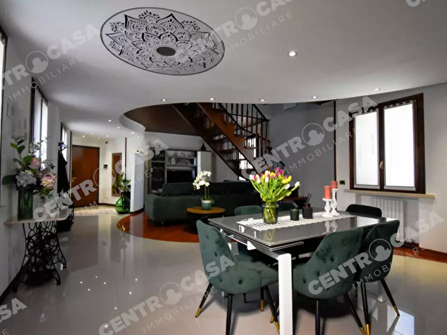 Immagine 9 di Appartamento in vendita  in Via Venti Settembre a Legnago