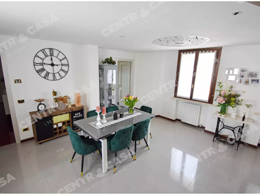 Immagine 15 di Appartamento in vendita  in Via Venti Settembre a Legnago