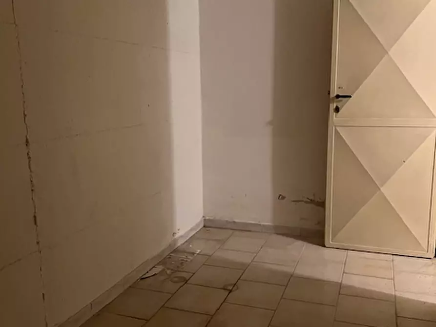 Immagine 3 di Cantina in vendita  a Selargius