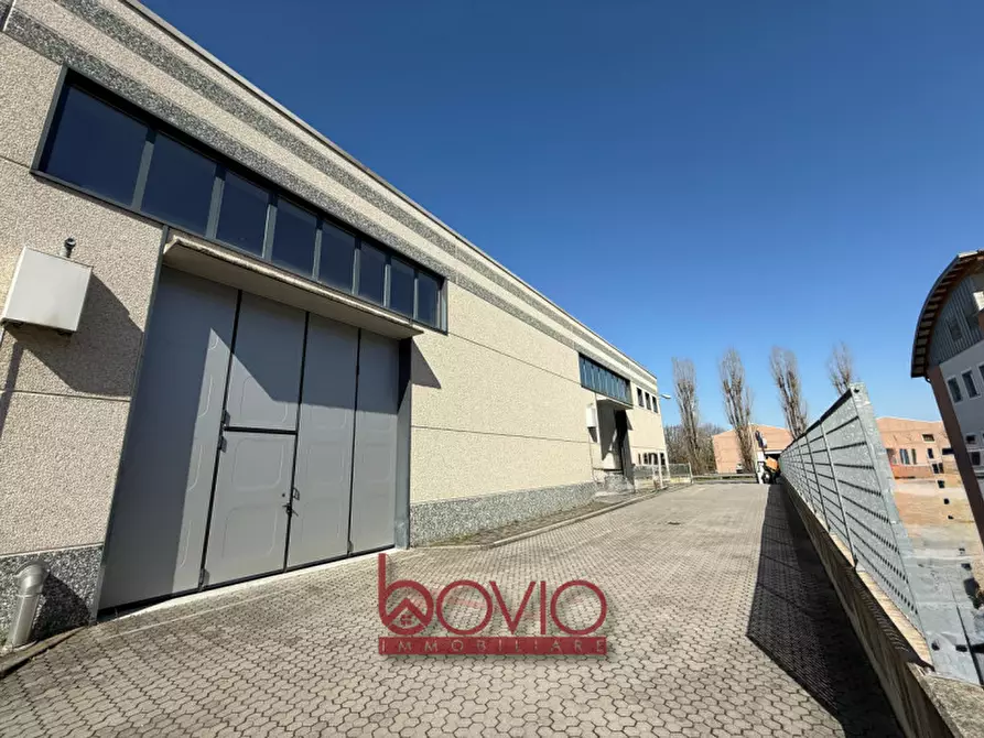 Immagine 11 di Capannone industriale in vendita  in Via Cristoforo Colombo S.N.C. a Castiglione Torinese