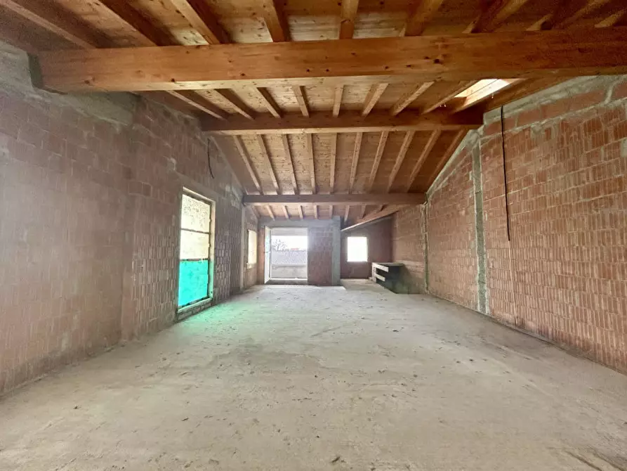 Immagine 2 di Casa bifamiliare in vendita  in Via Giuseppe Garibaldi a San Martino Di Lupari