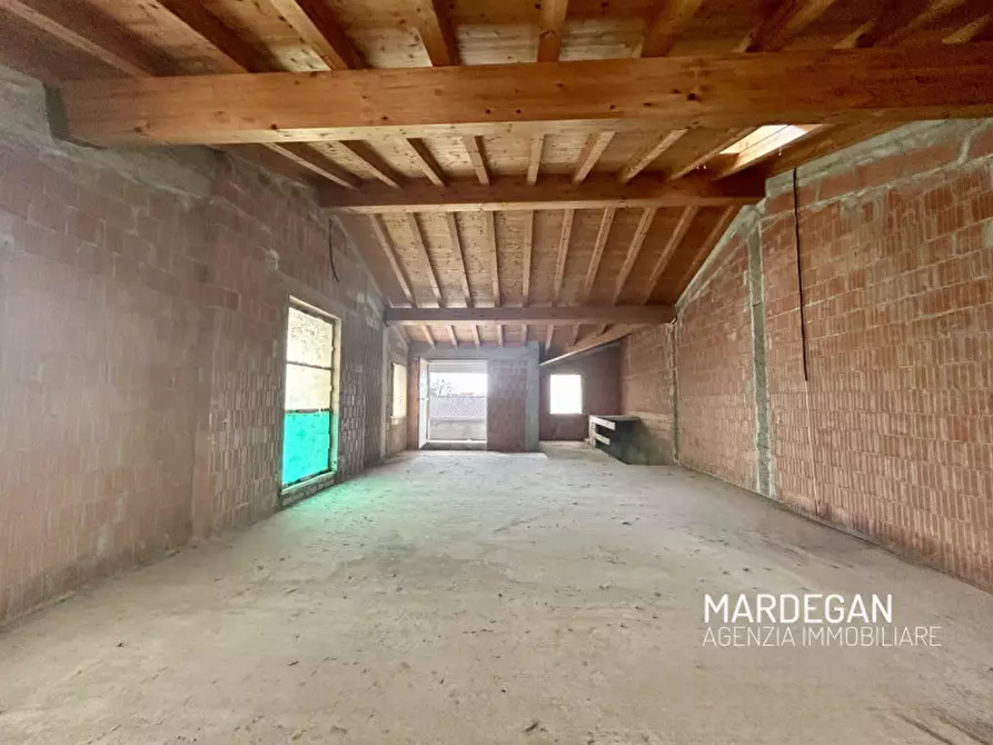 Immagine 2 di Casa bifamiliare in vendita  in Via Giuseppe Garibaldi a San Martino Di Lupari