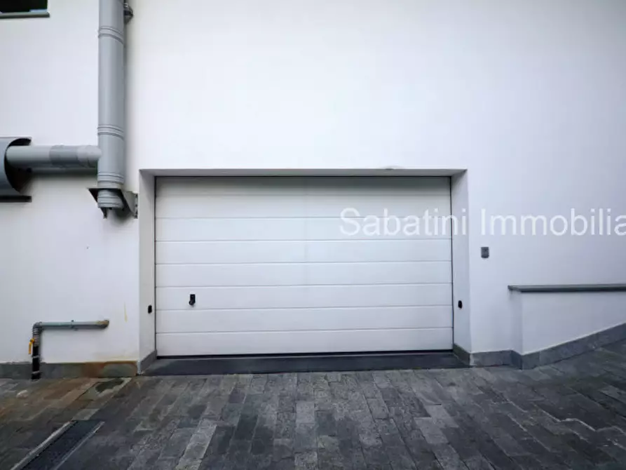 Immagine 4 di Villa in vendita  in strada colle di mezzi 70/2 a Pescara