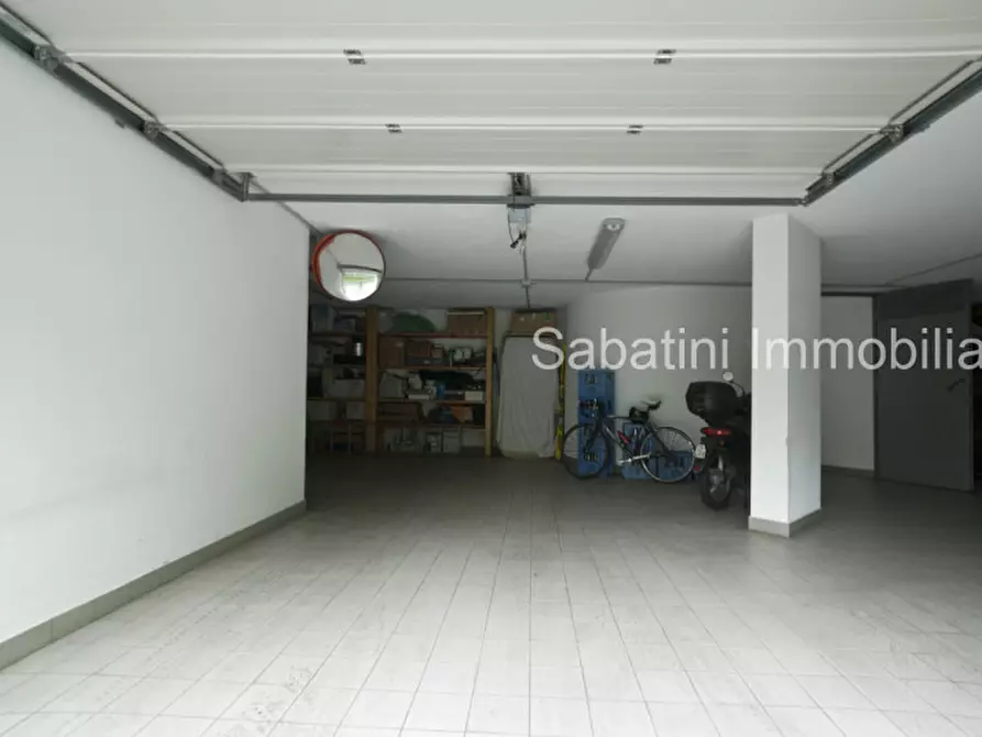 Immagine 5 di Villa in vendita  in strada colle di mezzi 70/2 a Pescara