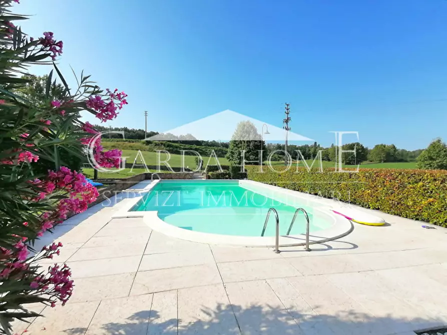 Immagine 1 di Appartamento in vendita  in Località Massadrino a Lonato del Garda