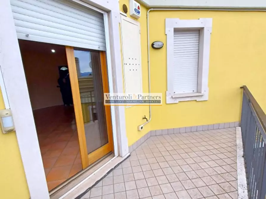 Immagine 18 di Appartamento in vendita  in Via Arturo Toscanini a Roncadelle