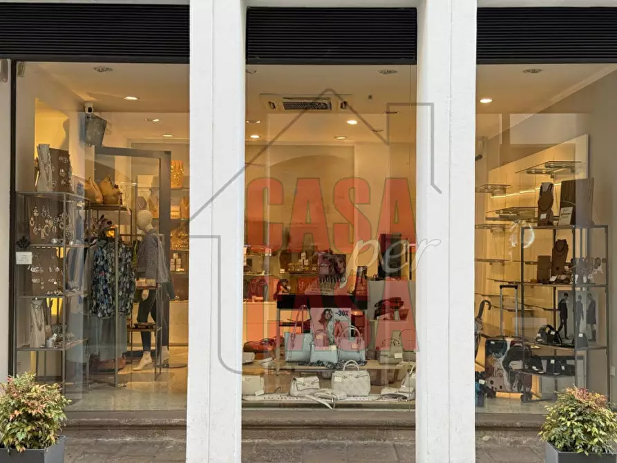 Immagine 2 di Negozio in affitto  in via Roma Monselice a Monselice