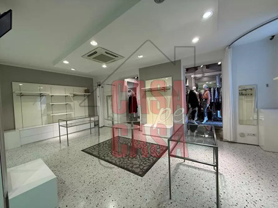 Immagine 4 di Negozio in affitto  in via Roma Monselice a Monselice