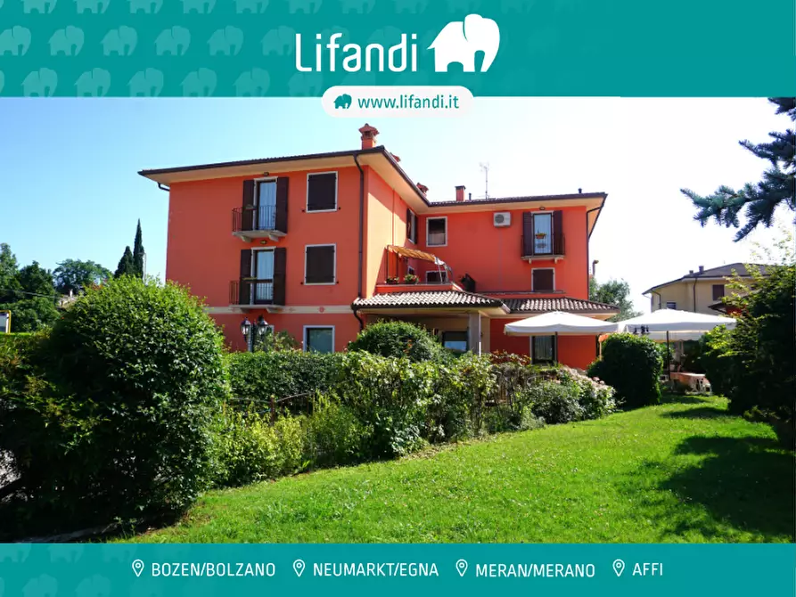 Immagine 1 di Palazzo in vendita  a Caprino Veronese