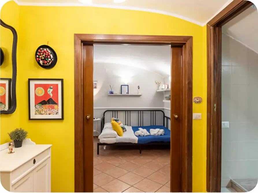 Immagine 13 di Appartamento in affitto  in Via Nilo a Napoli