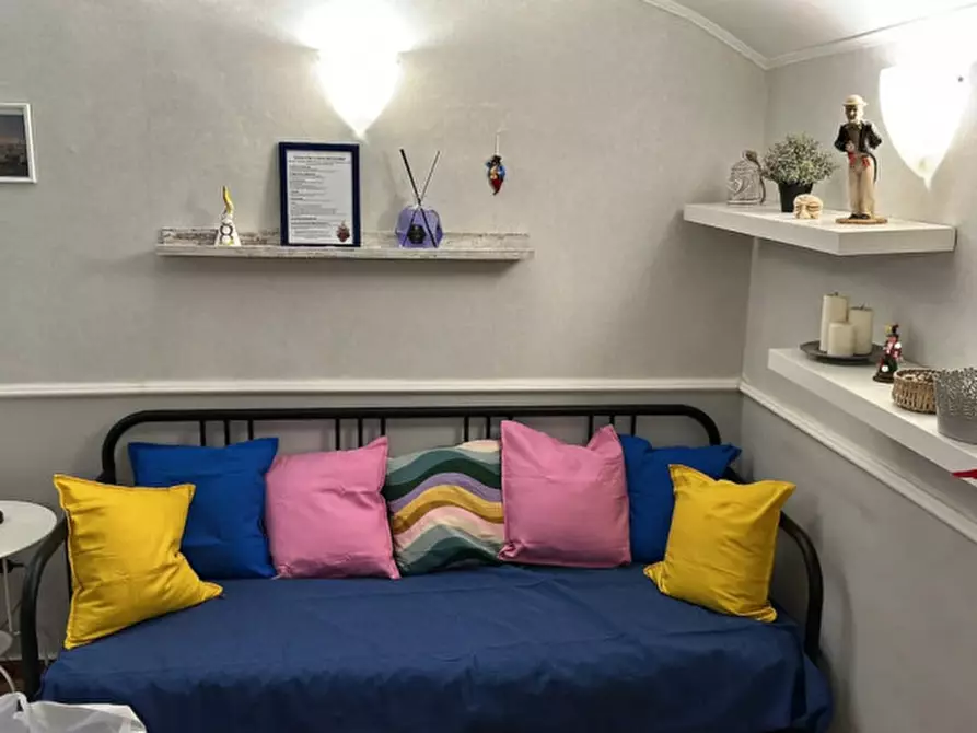 Immagine 17 di Appartamento in affitto  in Via Nilo a Napoli
