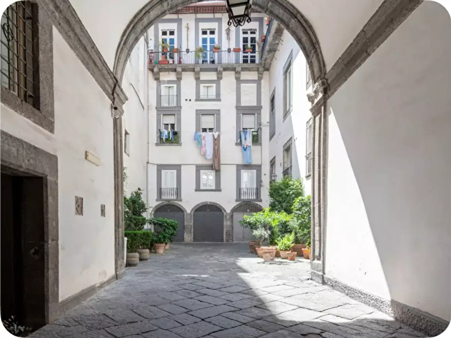Immagine 27 di Appartamento in affitto  in Via Nilo a Napoli