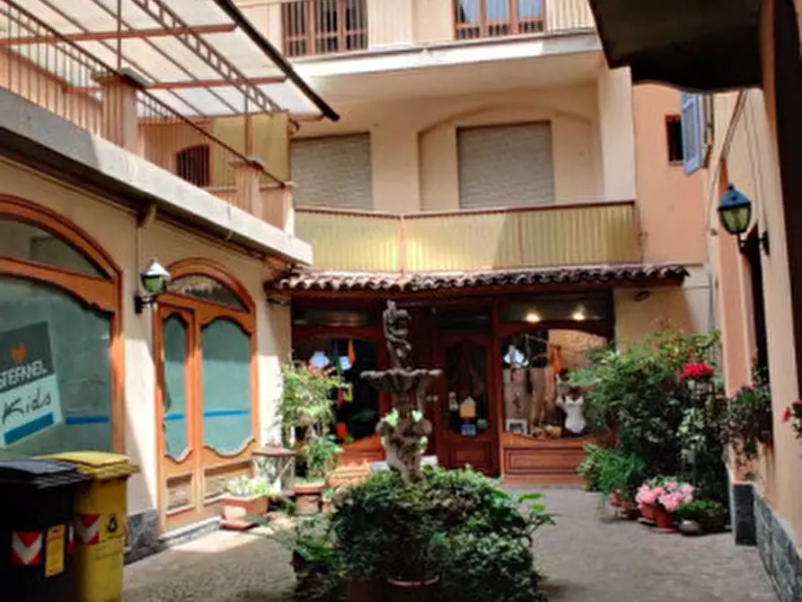 Immagine 6 di Negozio in vendita  in Corso Vittorio Alfieri 281 a Asti