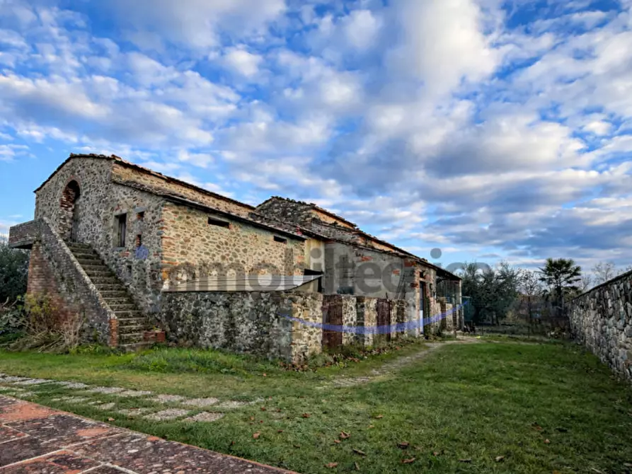 Immagine 2 di Rustico / casale in vendita  in Campoluci a Arezzo