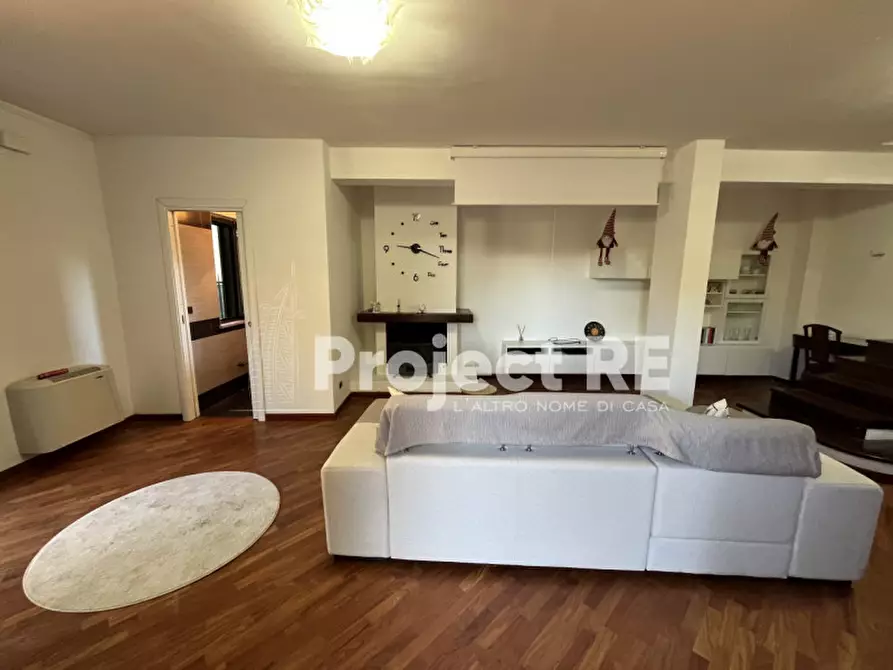 Immagine 3 di Casa indipendente in vendita  in Via delle Fontanelle a Reggio Di Calabria