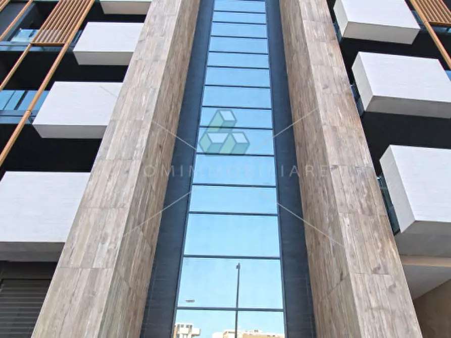 Immagine 6 di Negozio in vendita  in Via Giana Anguissola a Roma