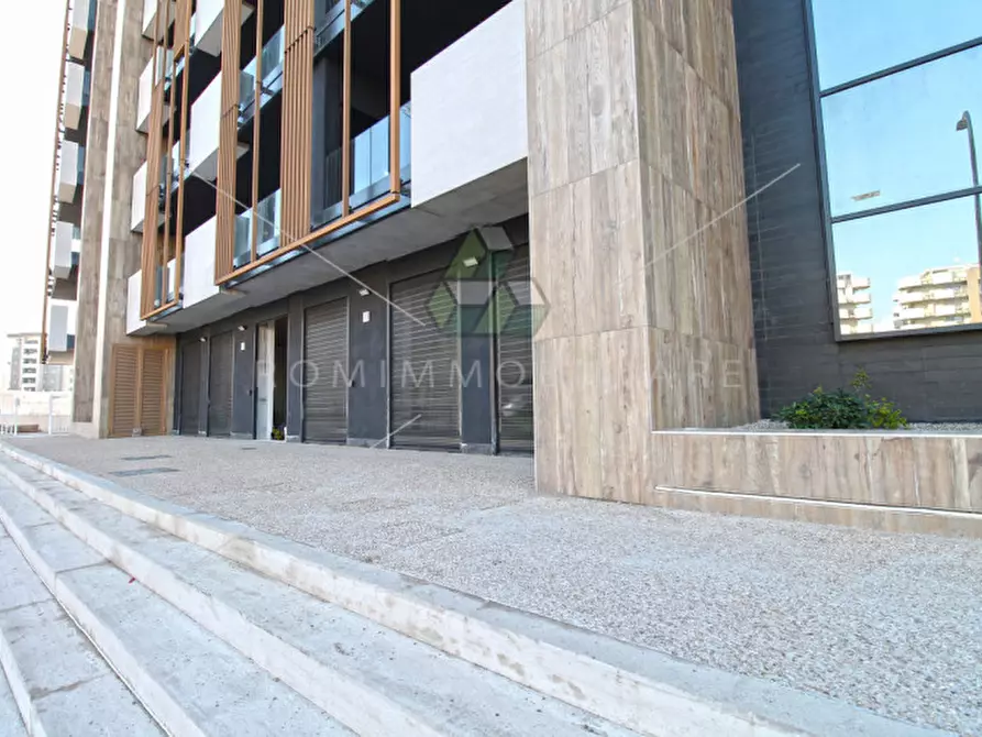 Immagine 7 di Negozio in vendita  in Via Giana Anguissola a Roma