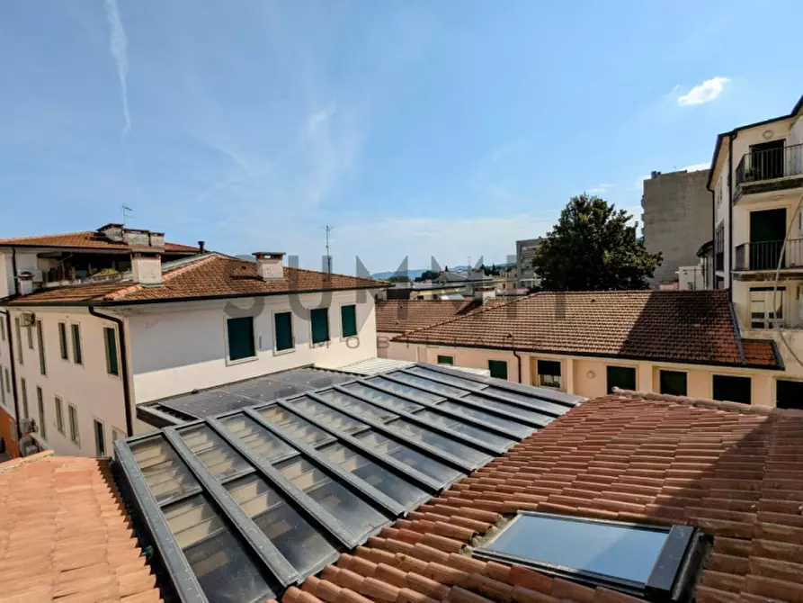 Immagine 16 di Appartamento in vendita  in via Battaglione Val Leogra a Schio