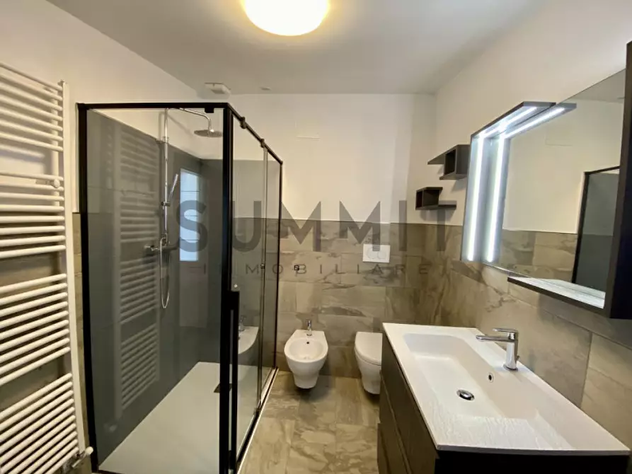 Immagine 20 di Appartamento in vendita  in via Battaglione Val Leogra a Schio