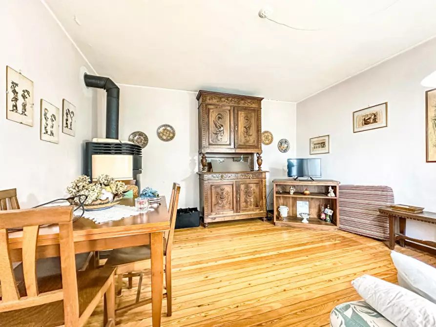 Immagine 2 di Casa indipendente in vendita  in FRAZIONE UCCELLI a Caprile