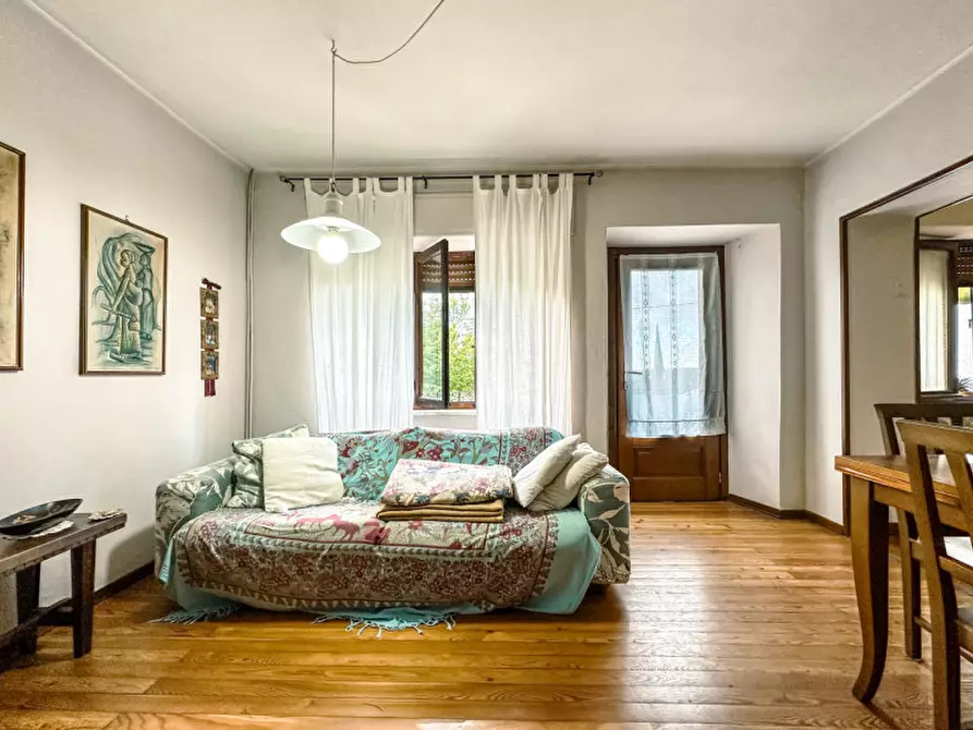 Immagine 3 di Casa indipendente in vendita  in FRAZIONE UCCELLI a Caprile