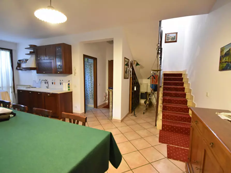 Immagine 50 di Villa in vendita  in VIA DEI BUONVISI a Roma