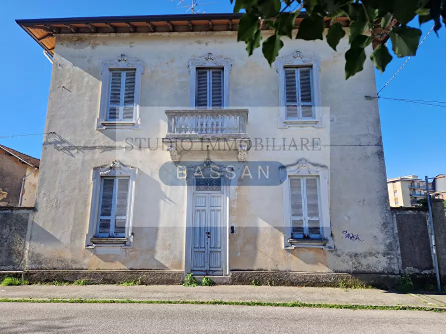 Immagine 1 di Appartamento in vendita  in Via Due Giugno 14 a Gallarate