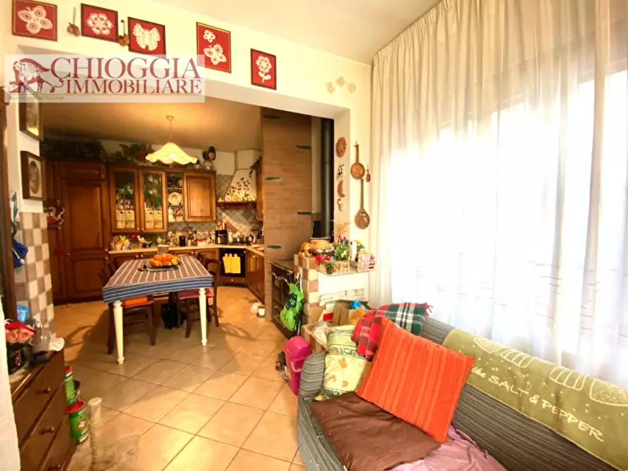 Immagine 4 di Casa bifamiliare in vendita  in Strada dei 16 laghi a Chioggia