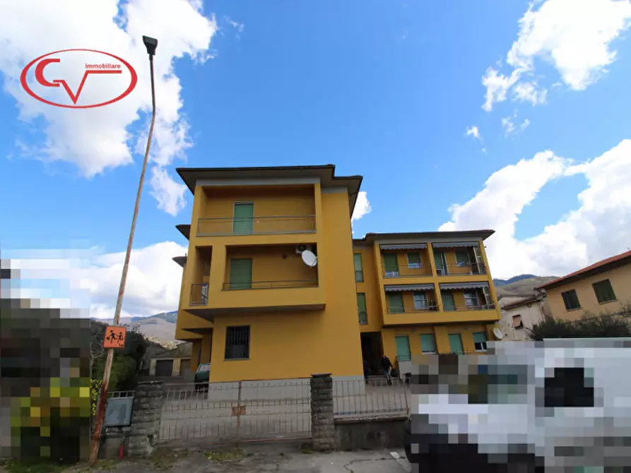 Immagine 1 di Appartamento in vendita  in Via Bianco Da Lanciolina a Loro Ciuffenna