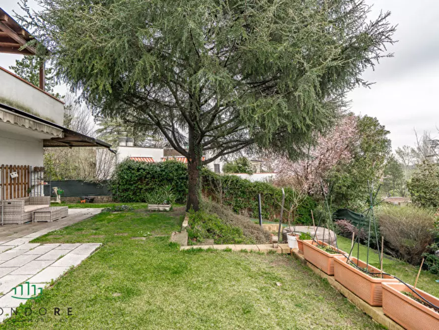 Immagine 4 di Casa bifamiliare in vendita  in VIA SAN MARTINO a Monte San Pietro