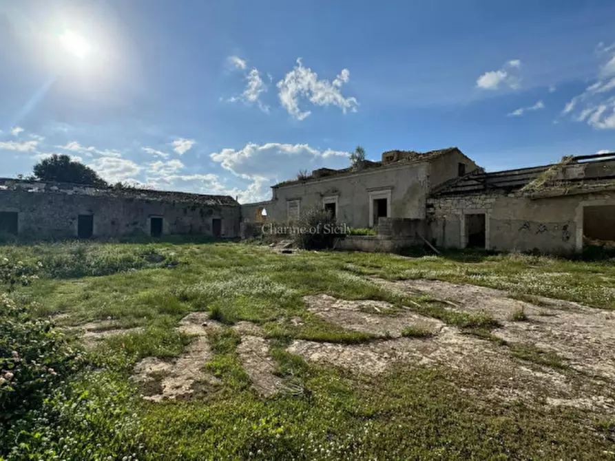 Immagine 3 di Casa indipendente in vendita  a Rosolini
